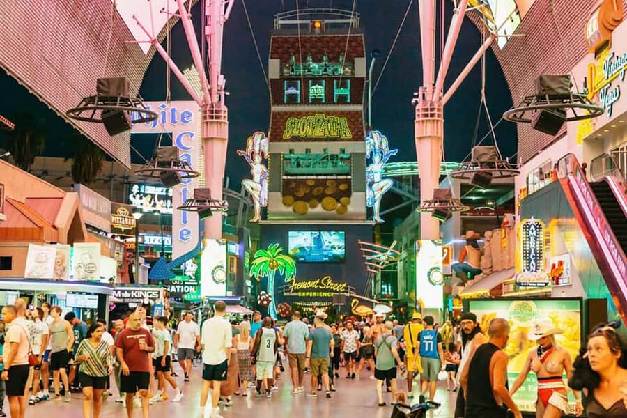 Vegas Explorer: Hop-On Hop-Off Adventure at Your Own Pace - Choosing between a day pass and a night ride