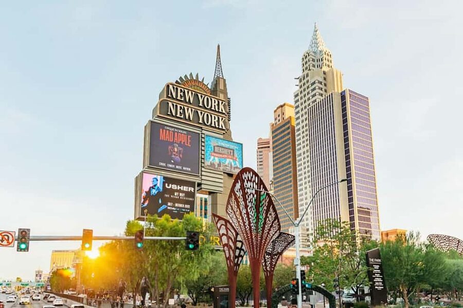 Vegas Explorer: Hop-On Hop-Off Adventure at Your Own Pace - Stop 3: Arts and Antique District