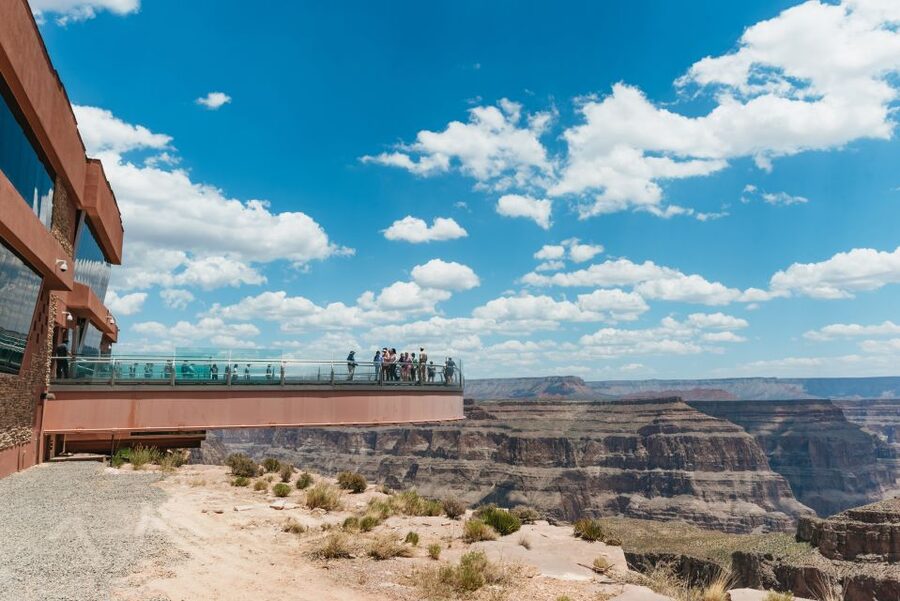 Vegas: Grand Canyon, Hoover Dam, Skywalk Option, & Two Meals - BBQ lunch at Guano Point