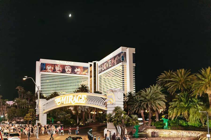 Vegas Illuminated: Ultimate Vegas Panaromic Night Bus Tour - Key points to know before booking