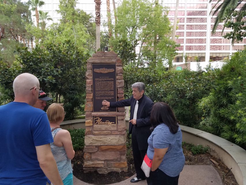 Vegas Mob Tour - Meeting your pinstriped guides at the Tuscany