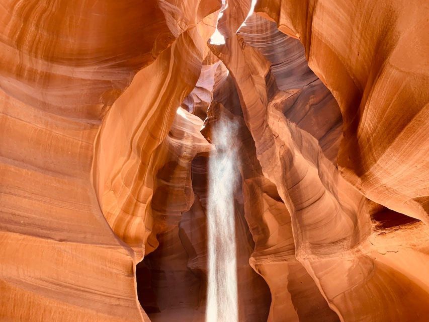 Vegas: Upper Antelope Canyon, Horseshoe Bend, Lake Powell - The five-hour ride from Las Vegas