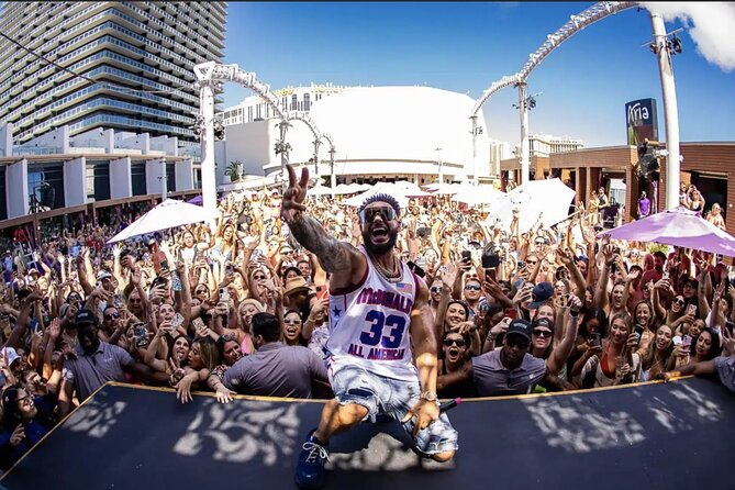 VIP Vegas Pool Crawl: Drinks, Entry & Party Bus - A social choice for groups and solo visitors