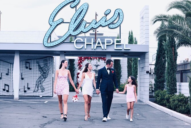 Wedding Renewal Experience in Las Vegas at Elvis Chapel - What the one-hour Elvis ceremony is really like