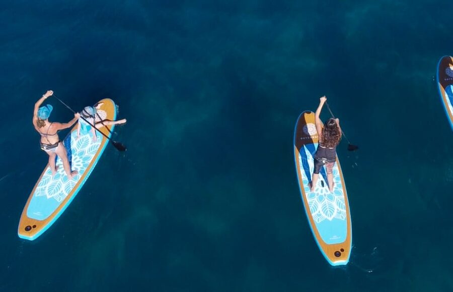Willow Beach: Paddle Board Rental - Getting a board that is ready on the beach